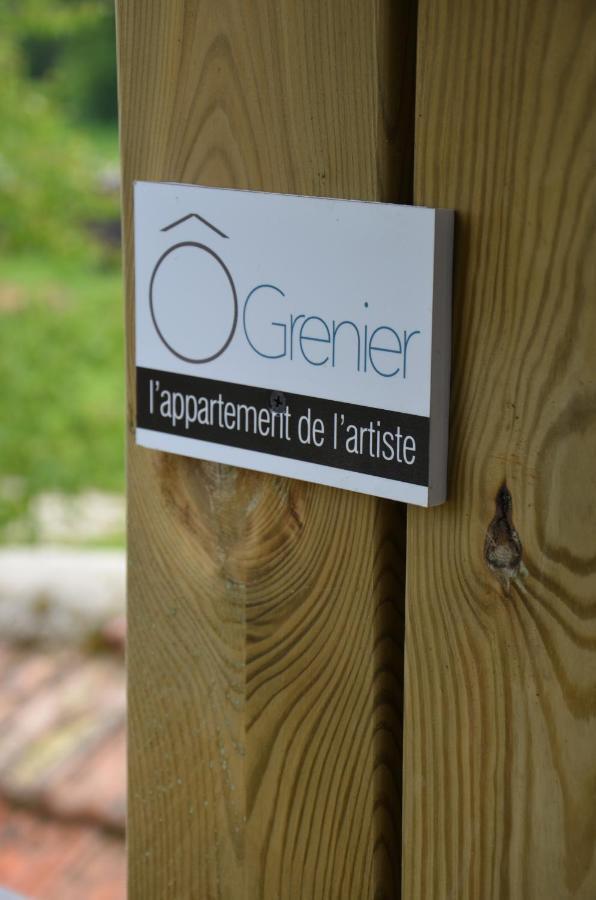 O Grenier De L'Artiste Lägenhet Bazenville Exteriör bild