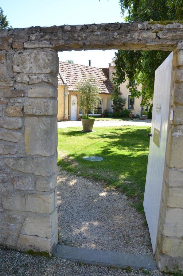 O Grenier De L'Artiste Lägenhet Bazenville Exteriör bild